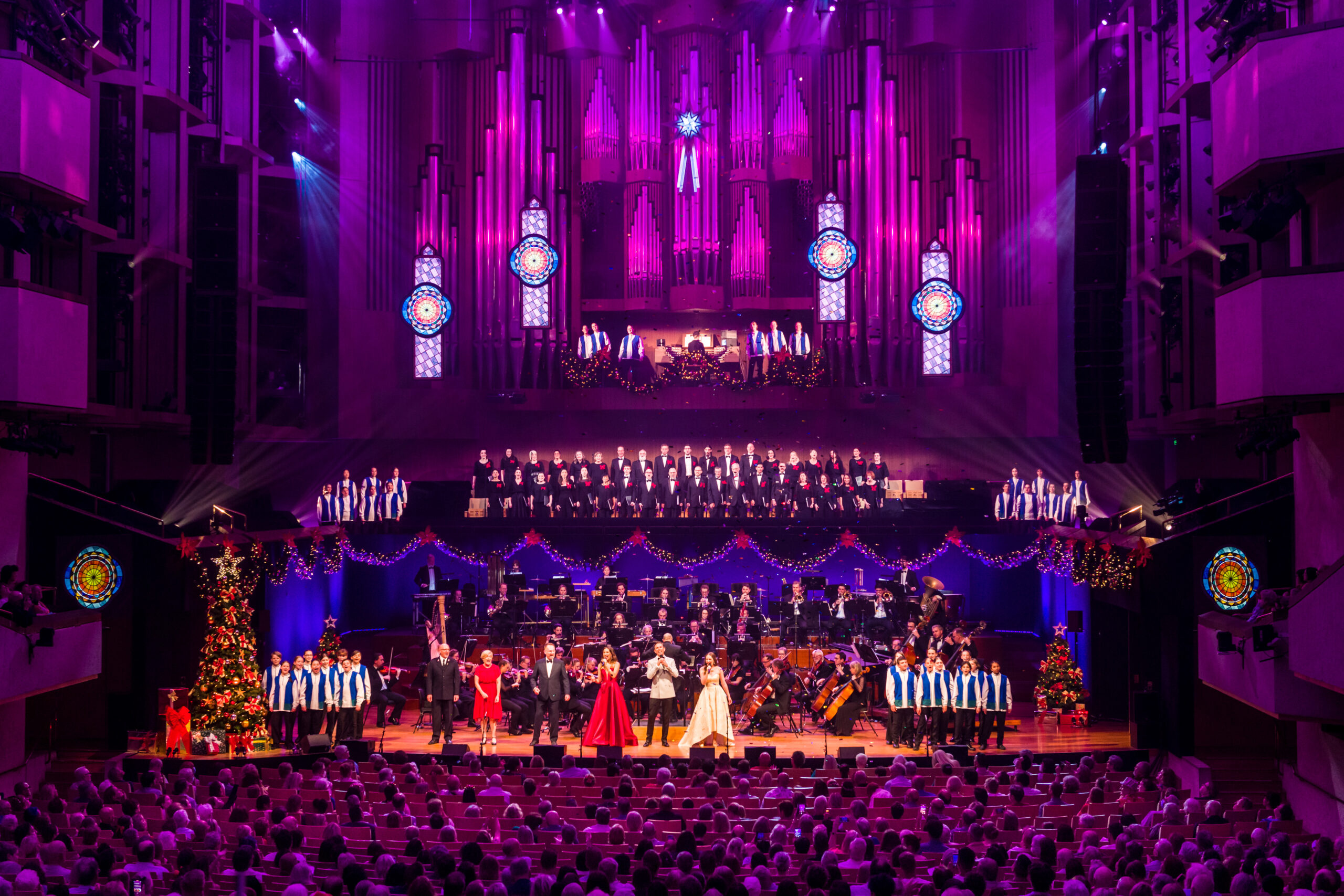 Carolling that feelgood Spirit at QPAC InReview